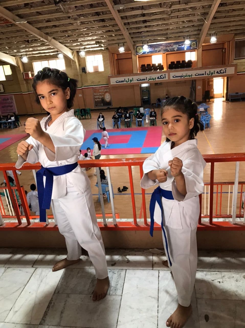 دبستان هوشمند منتظران